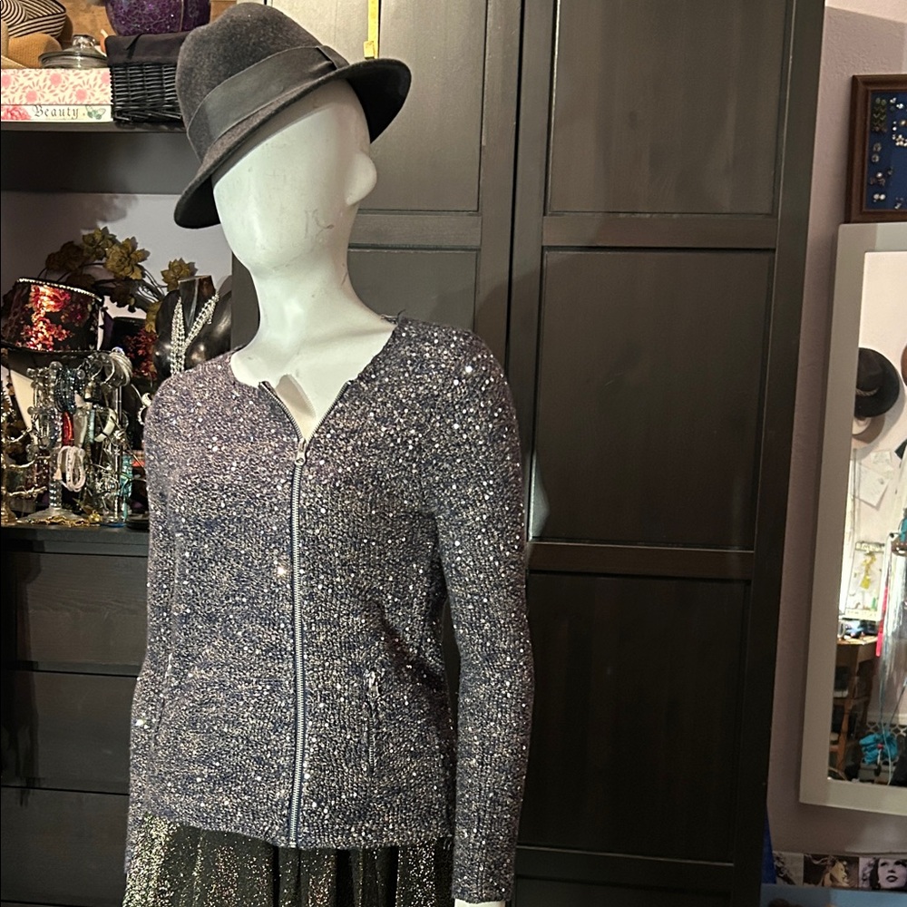 Women's Gray Zip-Up Sweater